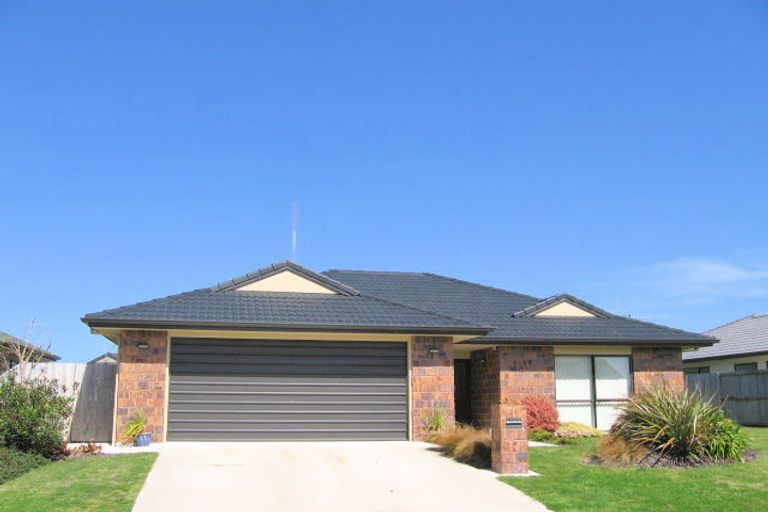 Photo of property in 39 Madeleine Terrace, Papamoa Beach, Papamoa, 3118