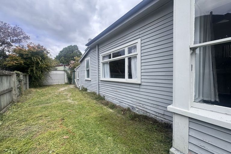 Photo of property in 134 Holly Road, St Albans, Christchurch, 8014