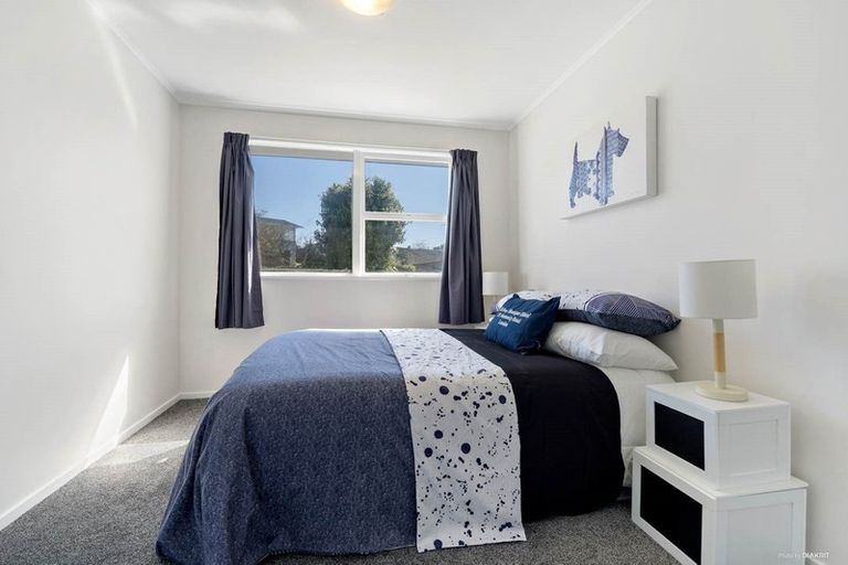 Photo of property in 70 Holly Street, Avondale, Auckland, 1026