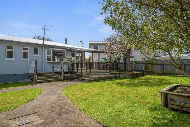 Photo of property in 162 Weraroa Road, Levin, 5510