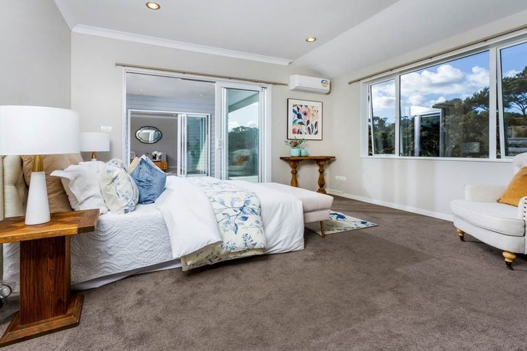 Photo of property in 41d Wicklam Lane, Greenhithe, Auckland, 0632