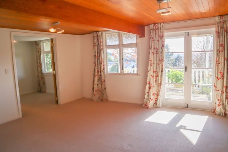 Photo of property in 1a Saint Vincent Terrace, Cashmere, Christchurch, 8022
