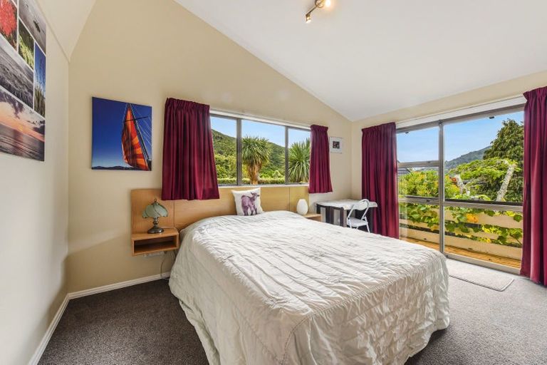 Photo of property in 29a Ranui Street, Waikawa, Picton, 7220