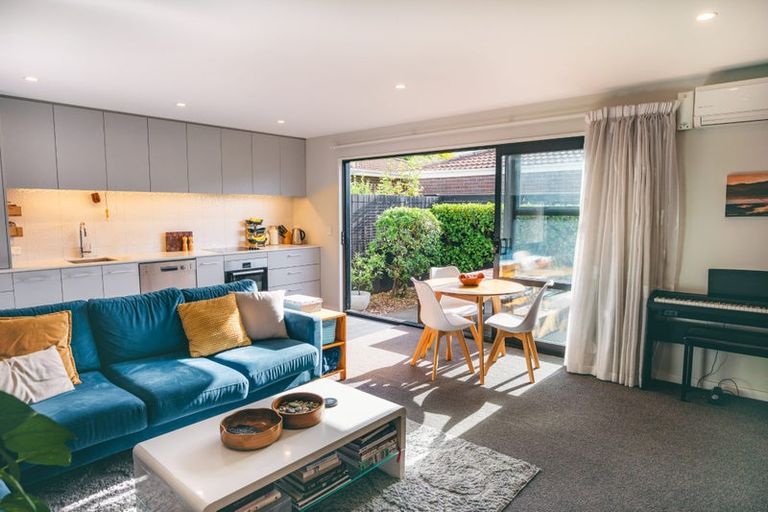 Photo of property in 2/68 Ward Street, Addington, Christchurch, 8024