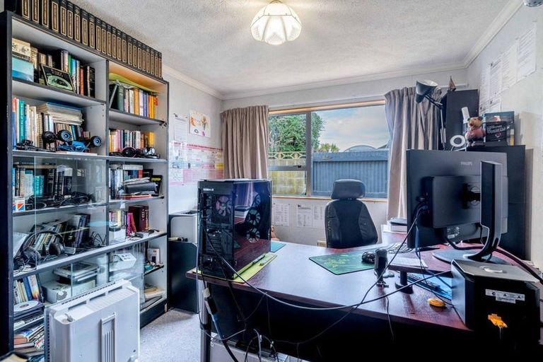 Photo of property in 784 Queens Drive, Waikiwi, Invercargill, 9810