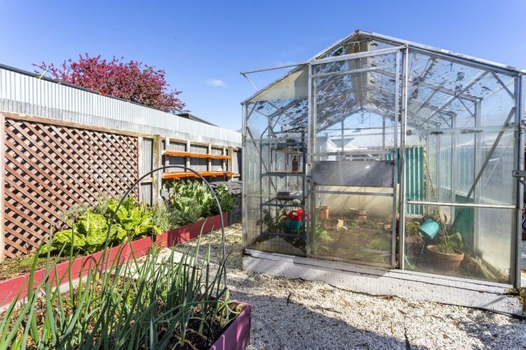 Photo of property in 8 Gow Place, Woolston, Christchurch, 8062