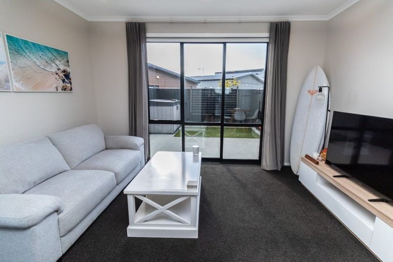 Photo of property in 8 Fitch Lane, Wallaceville, Upper Hutt, 5018