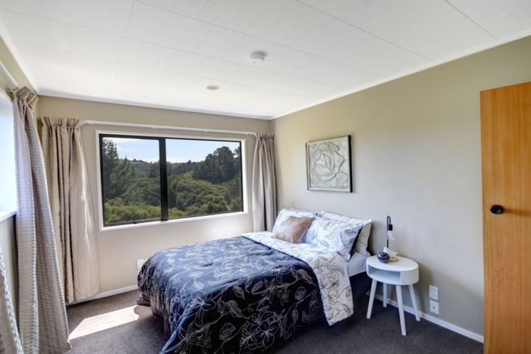 Photo of property in 82 Scurr Road, Scroggs Hill, Dunedin, 9076