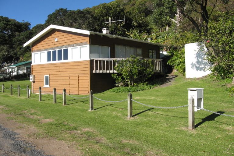 Photo of property in 101 Long Beach Road, Russell, 0202