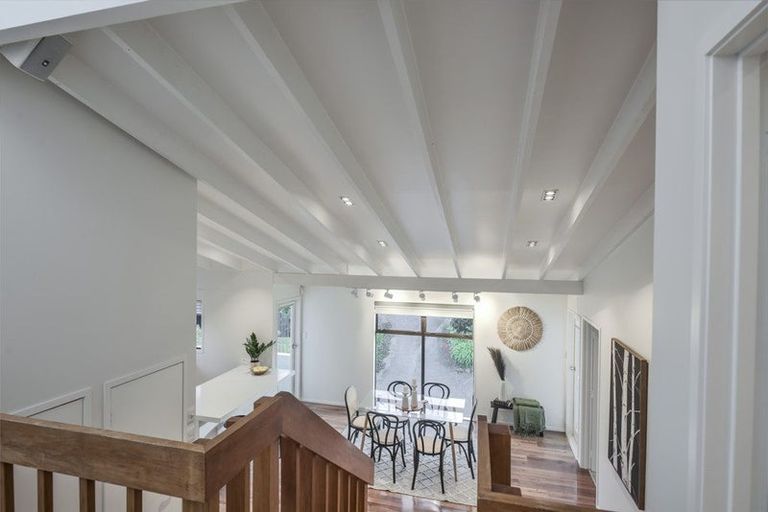 Photo of property in 2/24 Colonial Road, Birkenhead, Auckland, 0626