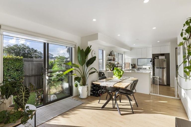 Photo of property in 94a Bay Street, Red Beach, 0932