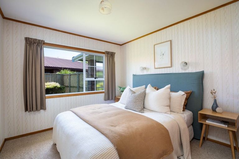 Photo of property in 7 Boulevard Drive, Merrilands, New Plymouth, 4312