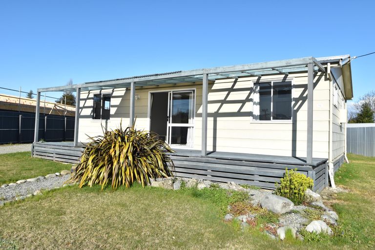 Photo of property in 18 Hunter Crescent, Twizel, 7901