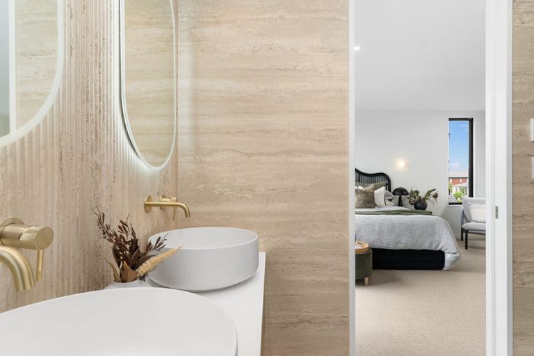 Photo of property in 17 Plynlimon Road, Fendalton, Christchurch, 8052