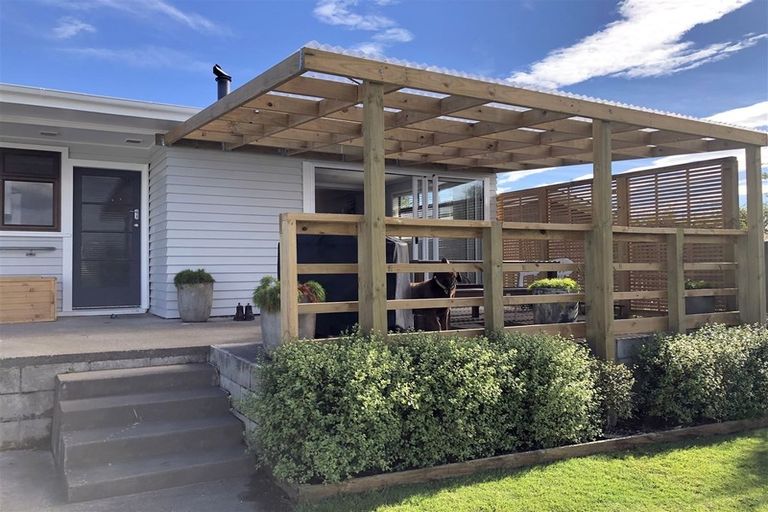 Photo of property in 18 Woburn Street, Waipukurau, 4200