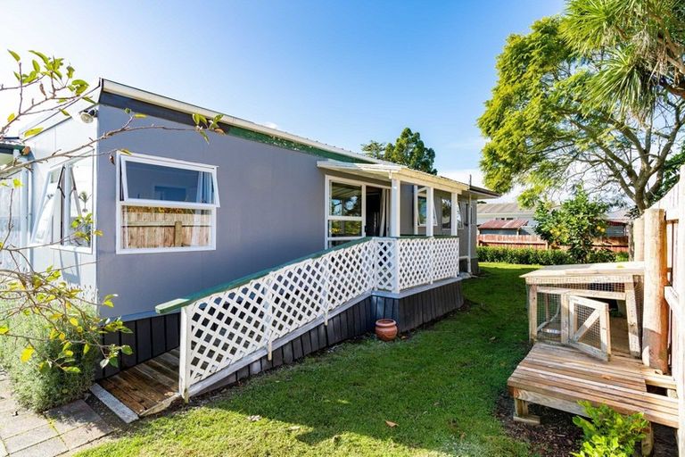 Photo of property in 12 Argyle Street, Waipu, 0510
