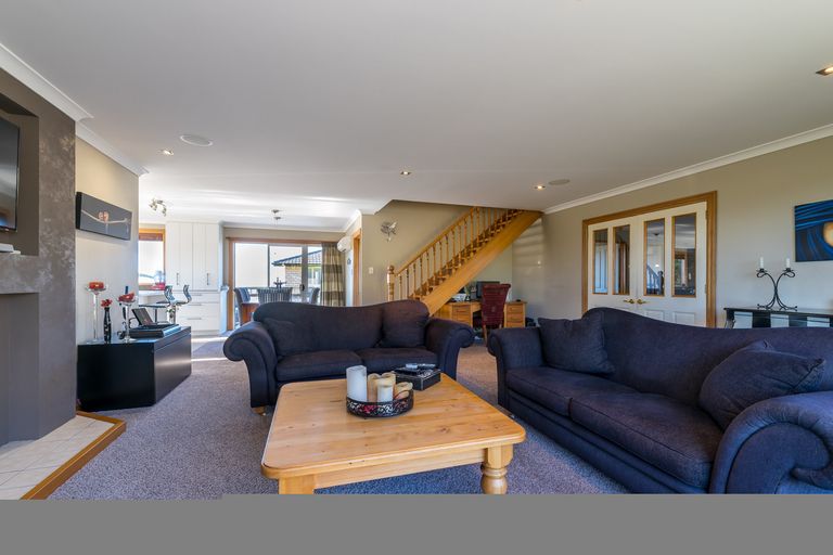 Photo of property in 330 Highcliff Road, Highcliff, Dunedin, 9013