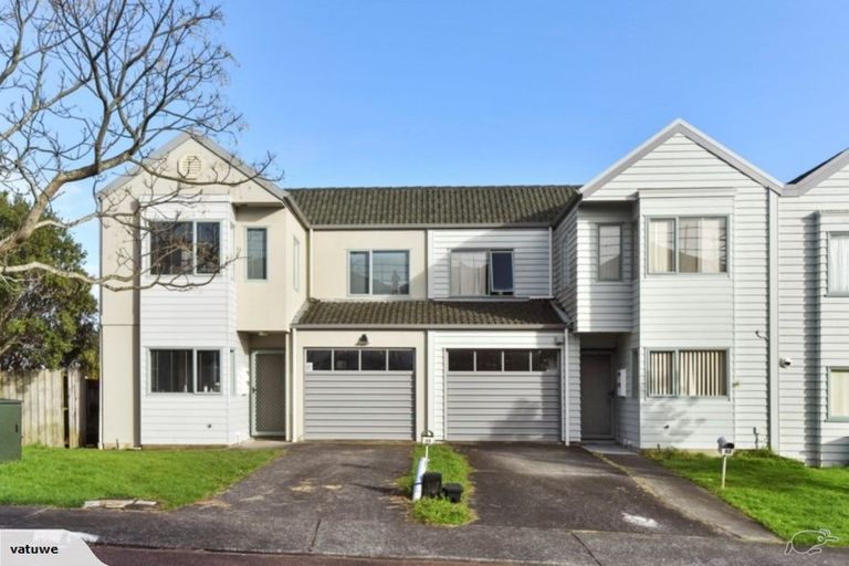 Photo of property in 35 Stephen Avenue, Henderson, Auckland, 0610