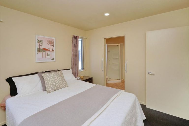 Photo of property in 8/295 Pages Road, Wainoni, Christchurch, 8061