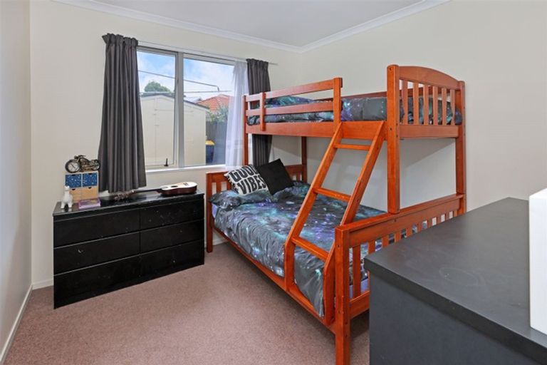 Photo of property in 26 Martin Jugum Lane, Ranui, Auckland, 0612