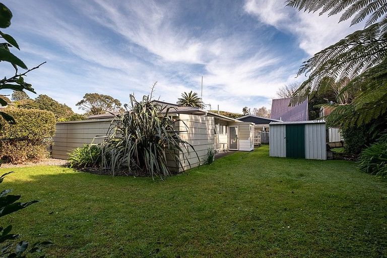 Photo of property in 2 Shaldon Crescent, Blagdon, New Plymouth, 4310