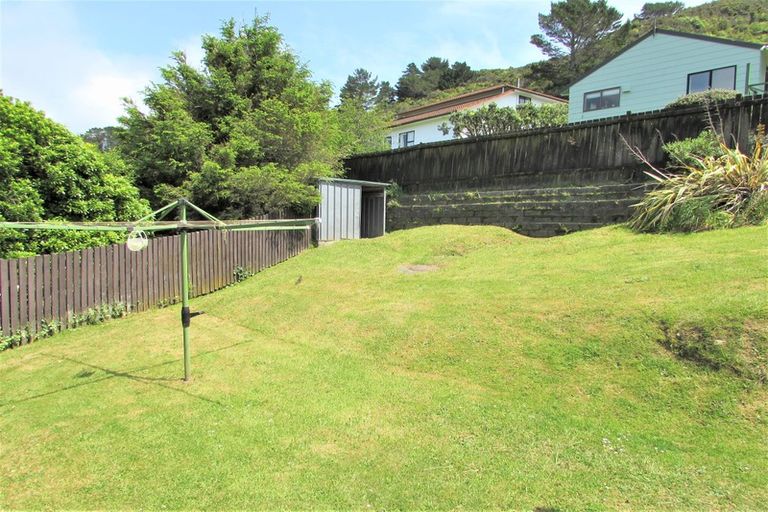 Photo of property in 67 Percy Dyett Drive, Karori, Wellington, 6012