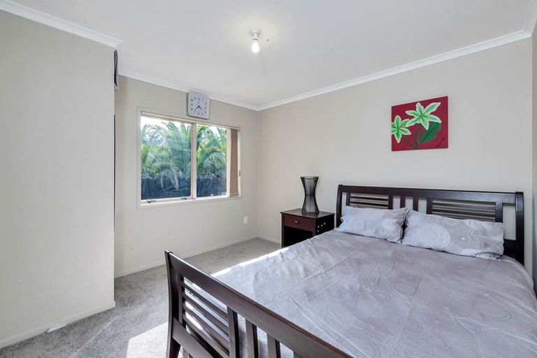 Photo of property in 7 Bibury Avenue, Henderson, Auckland, 0612