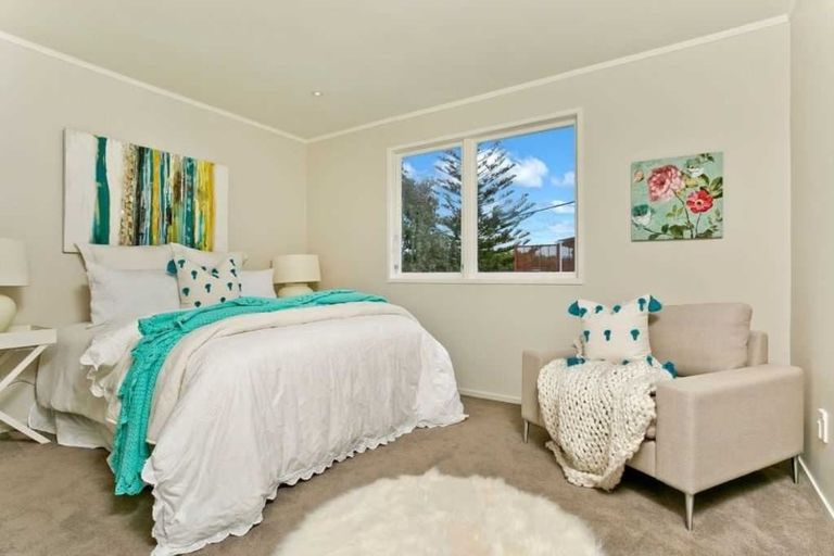 Photo of property in 54 Stanley Road, Glenfield, Auckland, 0629