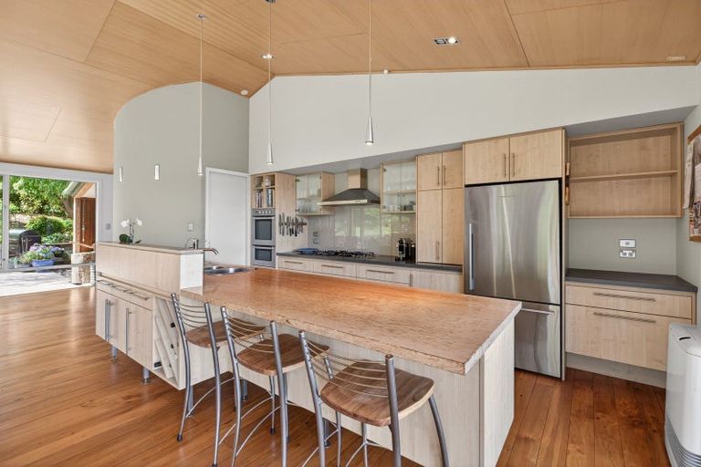 Photo of property in 52 Kirimoko Crescent, Wanaka, 9305