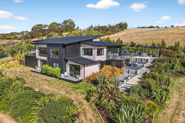 Photo of property in 12 Airstrip Ridge Road, Parkvale, Carterton, 5792