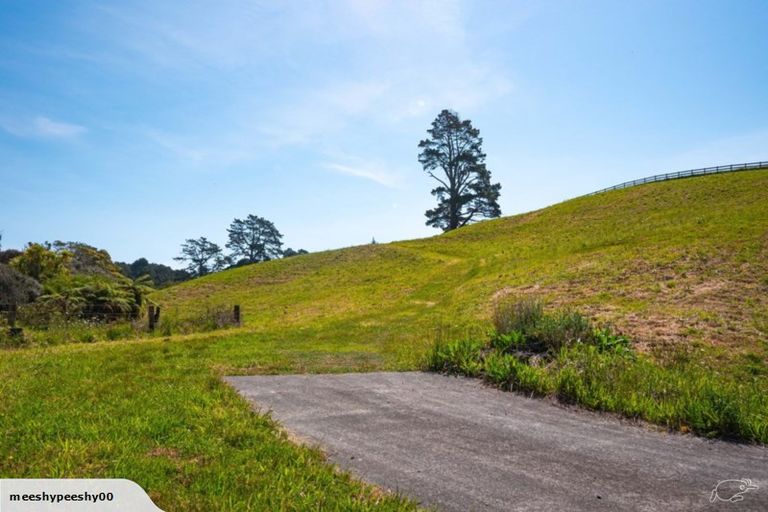 Photo of property in 731e Ridge Road, Riverhead, 0793