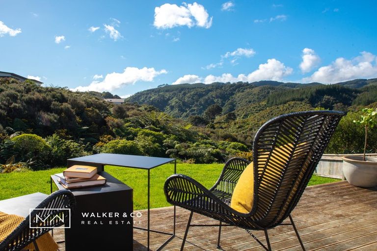 Photo of property in 7 Percy Kinsman Crescent, Riverstone Terraces, Upper Hutt, 5018