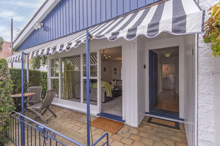 Photo of property in 2/98 Office Road, Merivale, Christchurch, 8014