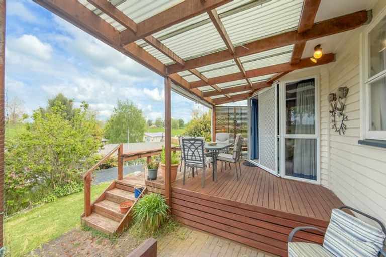 Photo of property in 1 Jonathan Place, Putaruru, 3411