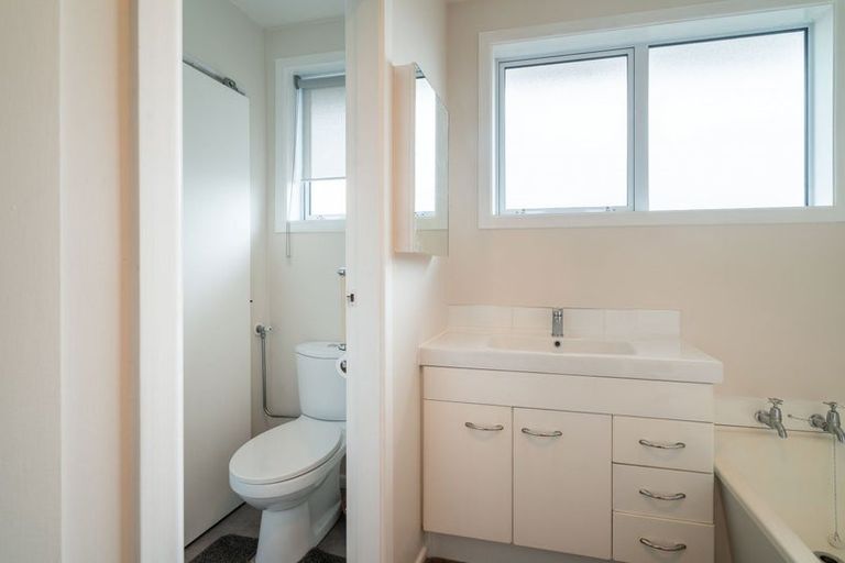 Photo of property in 12 Cowper Place, Avondale, Christchurch, 8061