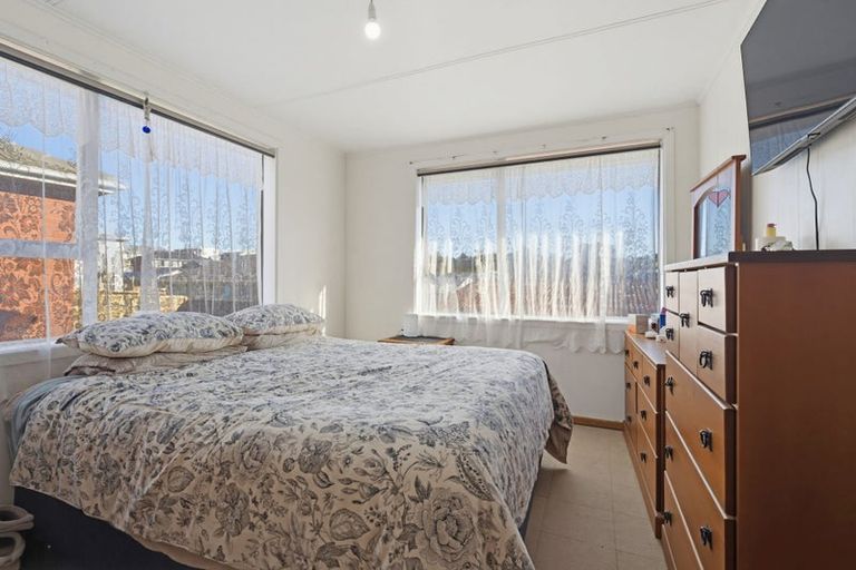 Photo of property in 347 Warspite Avenue, Waitangirua, Porirua, 5024