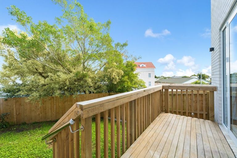 Photo of property in 42 Whautapu Court, Avondale, 1026