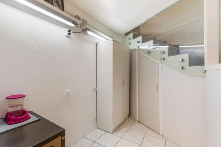 Photo of property in 1 Bushlands Place, Opaheke, Papakura, 2113