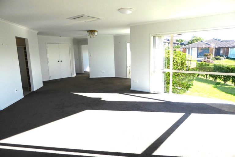 Photo of property in 1 Anchorite Way, Red Beach, 0932