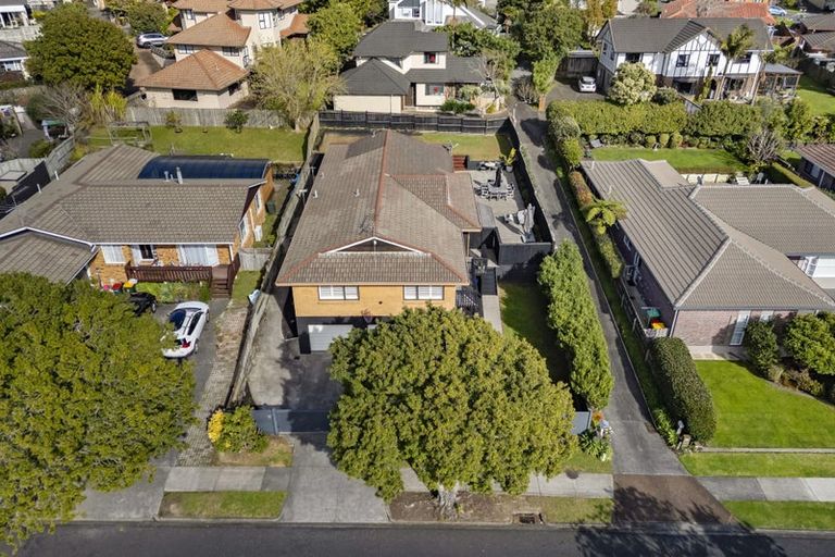 Photo of property in 11 Leicester Parade, Somerville, Auckland, 2014