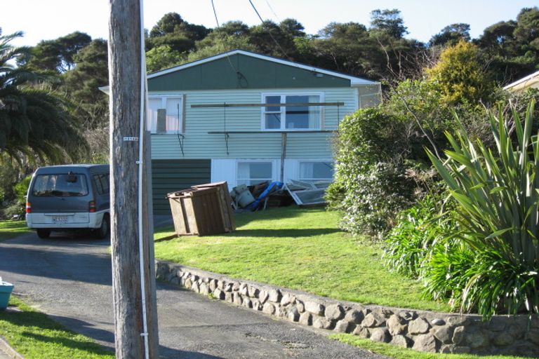 Photo of property in 11 Faris Crescent, Wainuiomata, Lower Hutt, 5014