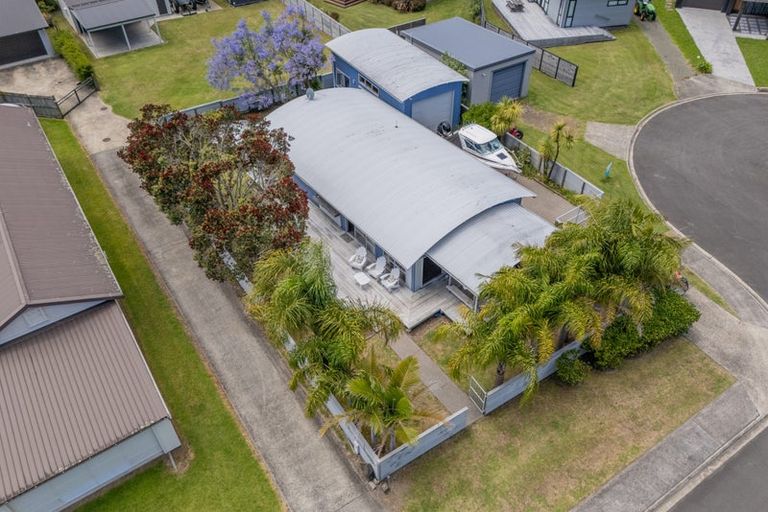 Photo of property in 21 Homestead Lane, Cooks Beach, Whitianga, 3591