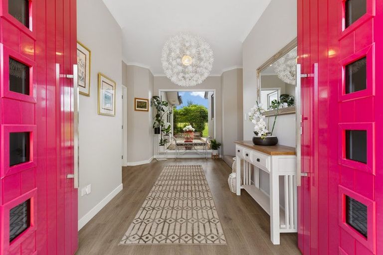 Photo of property in 139 Richmond Road, Brixton, New Plymouth, 4373