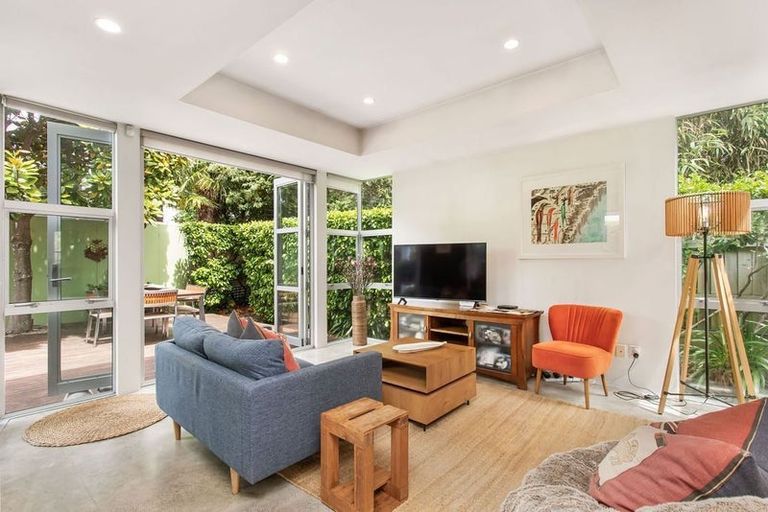 Photo of property in 46 Cox Street, Merivale, Christchurch, 8014