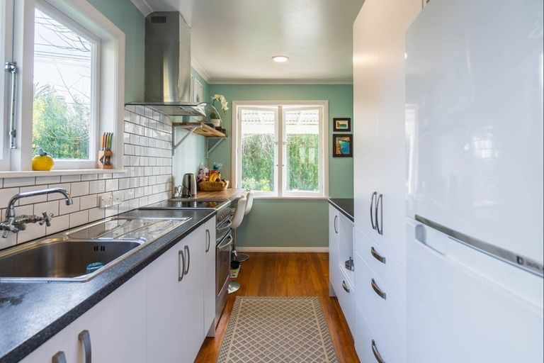 Photo of property in 66 Matai Road, Raumati South, Paraparaumu, 5032