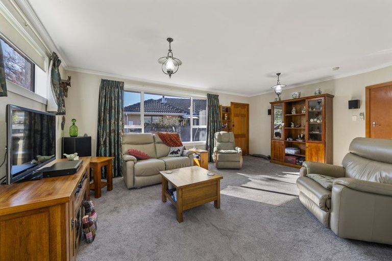 Photo of property in 5 Leacroft Street, Bishopdale, Christchurch, 8053