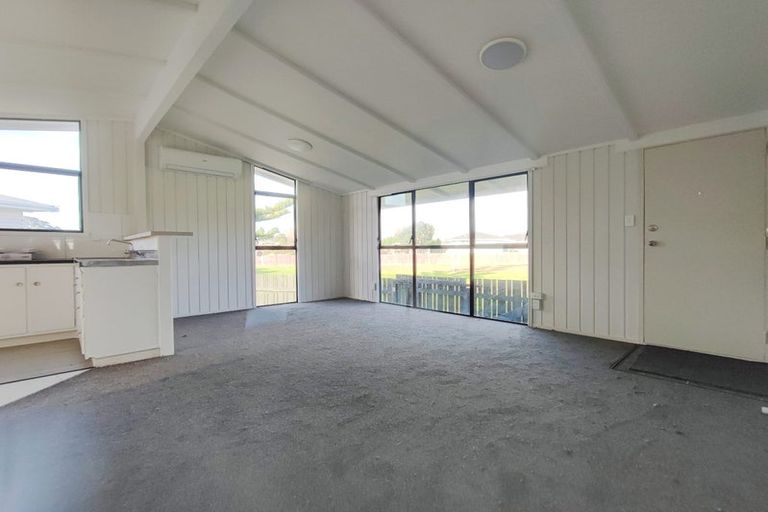 Photo of property in 9 Lachlan Place, Favona, Auckland, 2024