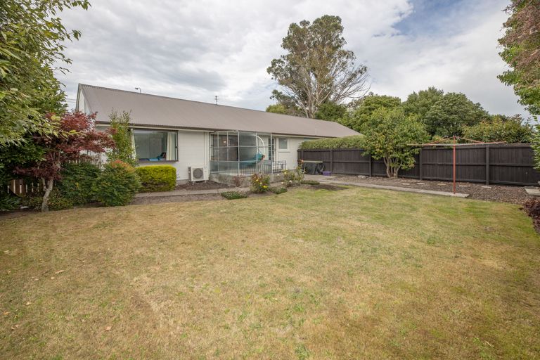 Photo of property in 2/81 Briggs Road, Shirley, Christchurch, 8052