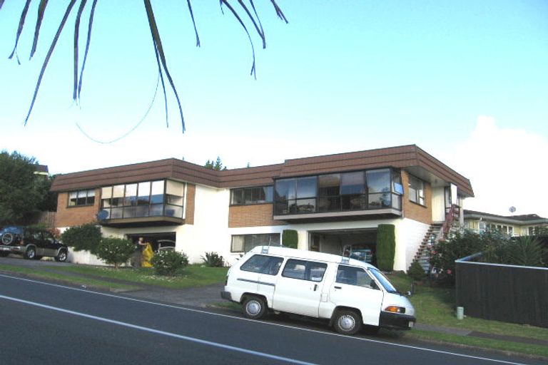 Photo of property in B/84 Takutai Avenue, Half Moon Bay, Auckland, 2012