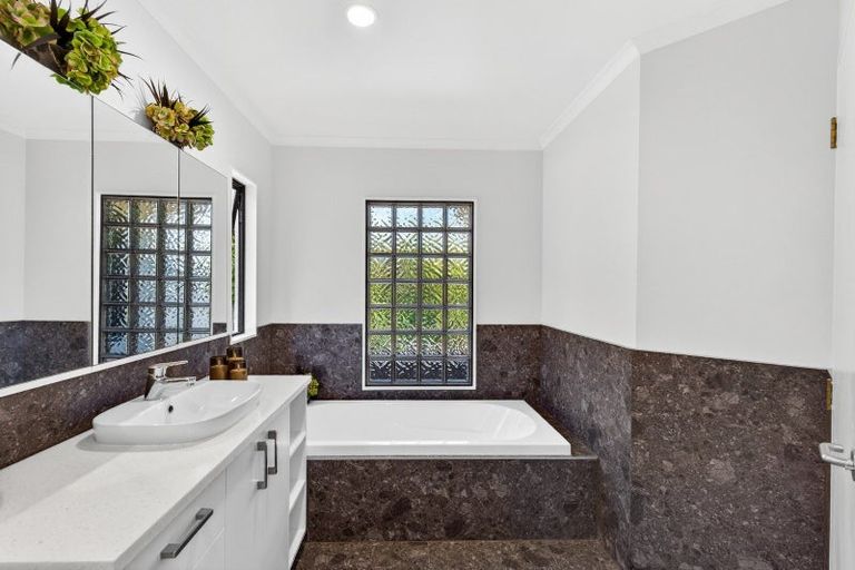 Photo of property in 128b Thompson Road, Bluff Hill, Napier, 4110